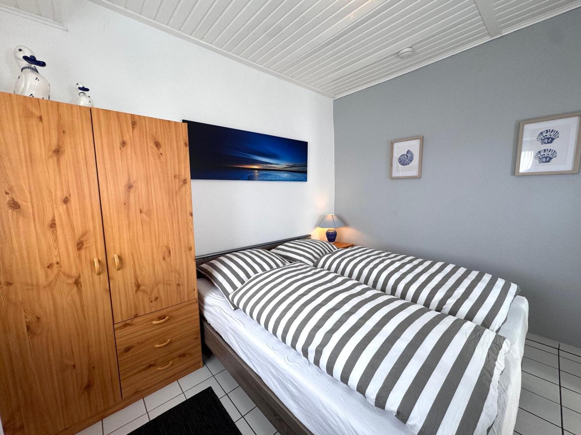 Landhaus Nordsee-Peerhuus Friedrichskoog Buitenkant foto