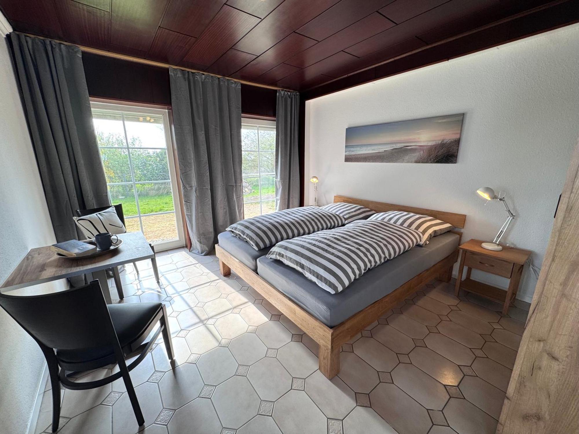 Landhaus Nordsee-Peerhuus Friedrichskoog Buitenkant foto
