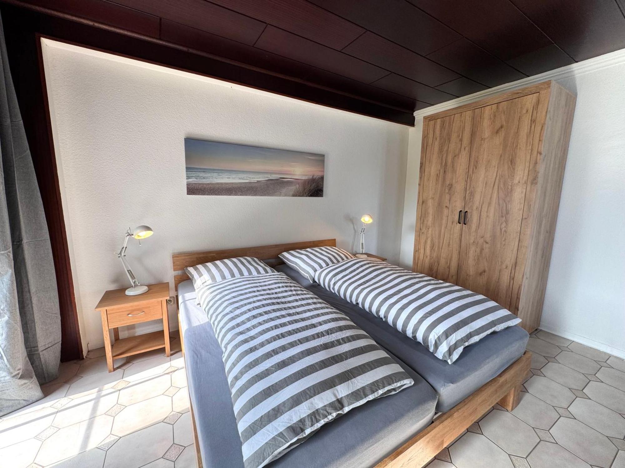 Landhaus Nordsee-Peerhuus Friedrichskoog Buitenkant foto