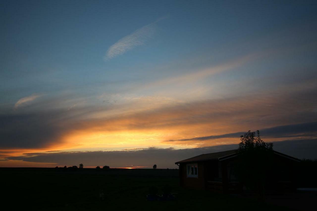 Landhaus Nordsee-Peerhuus Friedrichskoog Buitenkant foto